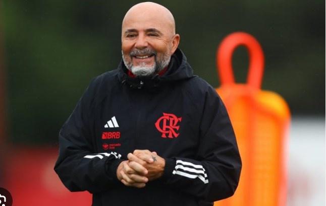 Sampaoli ganha o melhor presente do ano: Foi flagrado no Brasil, reforço surpresa internacional fechou com Flamengo