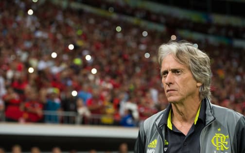 Jorge Jesus reforça que não prioriza competição: “Estamos com possibilidade de conquistar as duas”