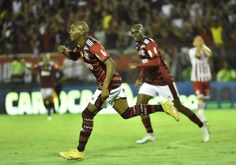 Quem é Lorran, o jogador mais jovem a fazer um gol pelo Flamengo