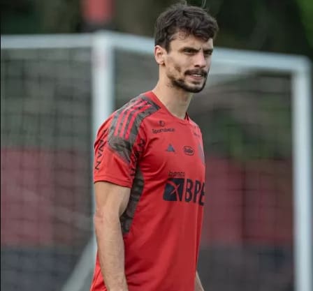 Rodrigo Caio chega a 40 jogos como desfalque no Flamengo