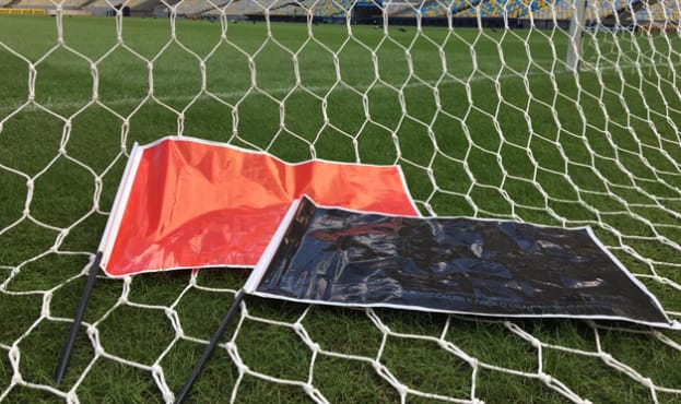 Flamengo prepara festa nas arquibancadas do Maracanã para jogo decisivo contra o Corinthians