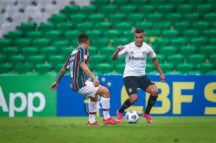 Altamente tático, que qualquer técnico no mundo quer, diz Felipão sobre meia-atacante do Grêmio