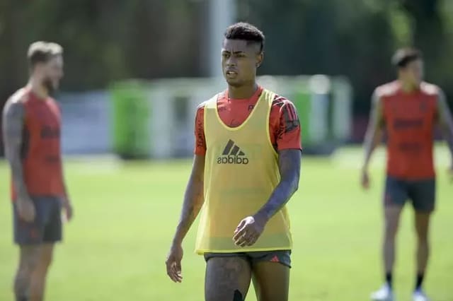 Bruno Henrique, do Flamengo, chega a oito lesões ou problemas físicos em menos de um ano; relembre os fatos