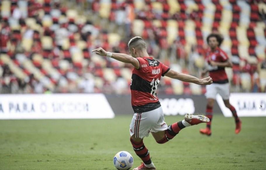 Sem os principais armadores contra o Bahia, responsabilidade de Andreas em campo pelo Flamengo aumenta