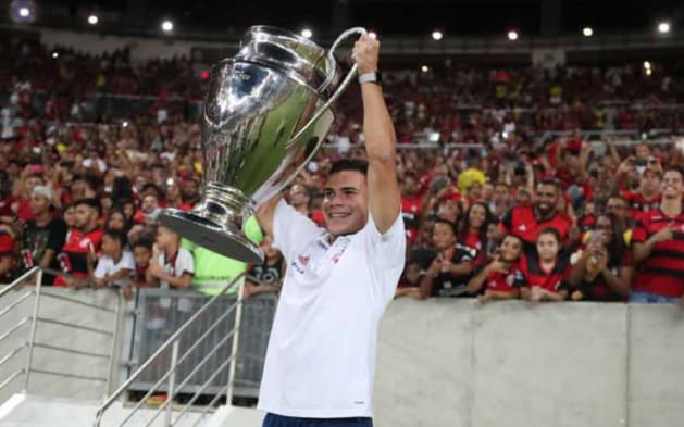 Daniel Cabral, do Flamengo, celebra convocação para a Seleção Sub-17