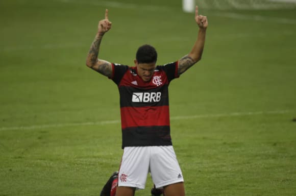 Flamengo trata como prioridade e tem negociação aberta com a Fiorentina por Pedro