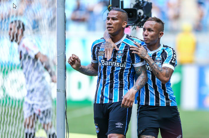 Grêmio vence o Vasco em casa e tira o São Paulo do G4