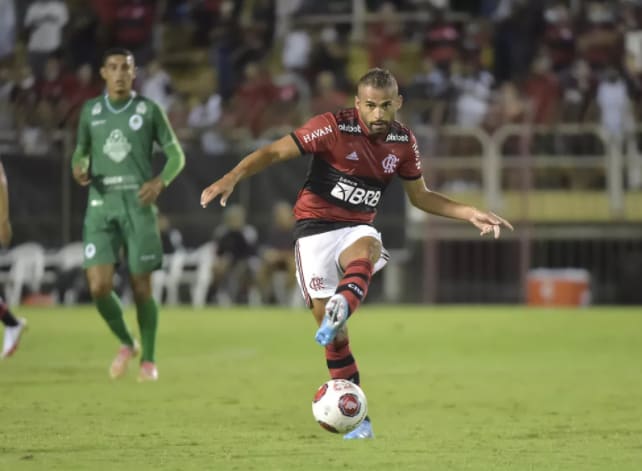 Flamengo divulga relacionados para clássico contra o Vasco