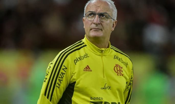 O que tá jogando é um absurdo; Flamengo goleia e promessa de Dorival cai nas graças da torcida