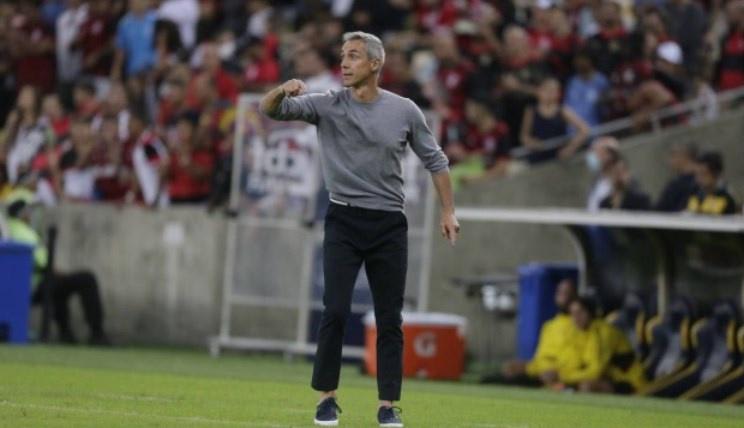 Flamengo não tem um auxiliar técnico para ser interino em caso de demissão de Paulo Sousa