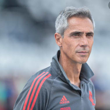 Está na hora de Paulo Sousa começar a definir o time do Flamengo