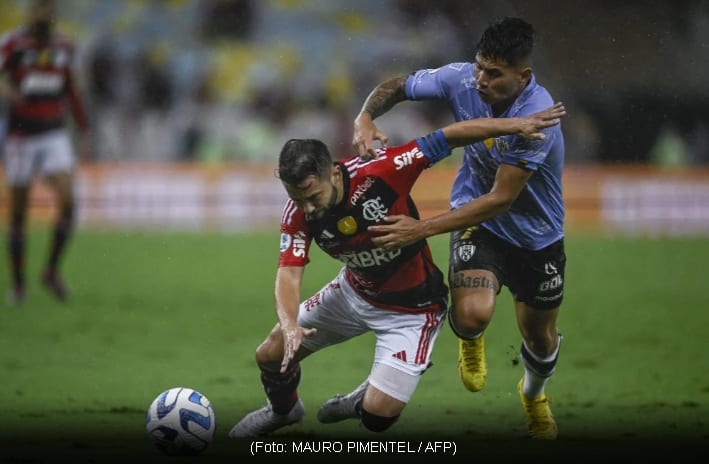 Flamengo é multado por atraso na Recopa Sul-Americana