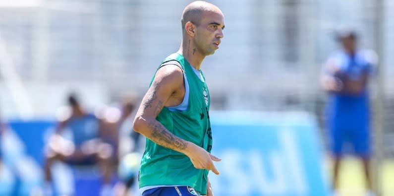 Tardelli deve ficar fora da estreia do Grêmio na Libertadores, diz preparador físico