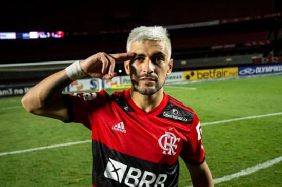 Arrascaeta pode desfalcar o Flamengo em clássico e outros dois jogos