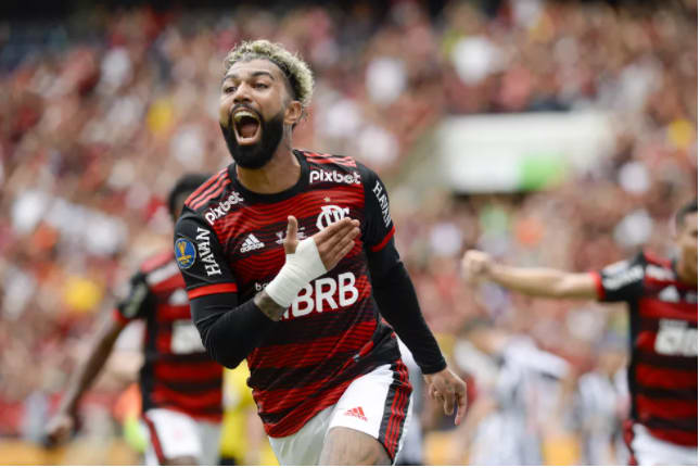 Gabigol se torna o primeiro jogador da história do Flamengo a marcar contra os 11 principais rivais