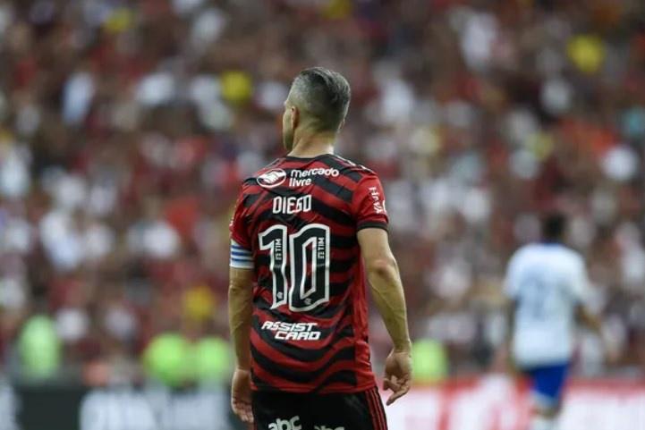 Diego diz que viajará com Flamengo para o Mundial: Quero entregar o troféu