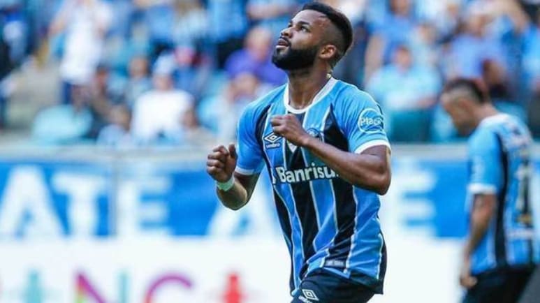 Com retorno de Suárez aos gramados, Grêmio treina de olho em partida diante  do Atlético-MG pelo Brasileiro