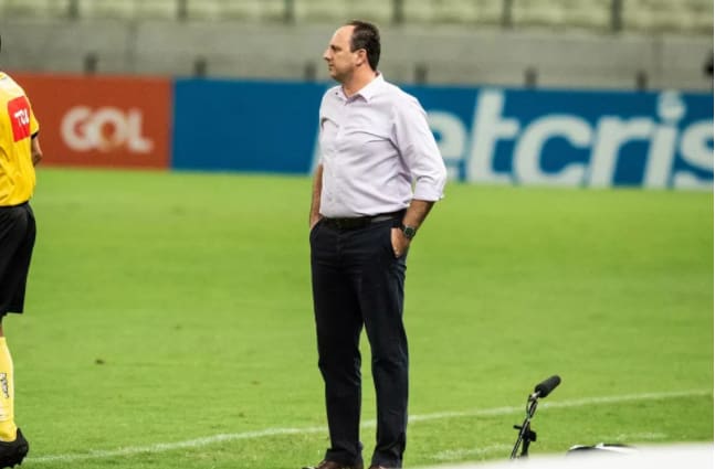 Flamengo decide Rogério Ceni como alvo para substituir Dome e inicia contatos