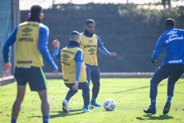 Grêmio treina de olho em jogo contra o América-MG pela Série A