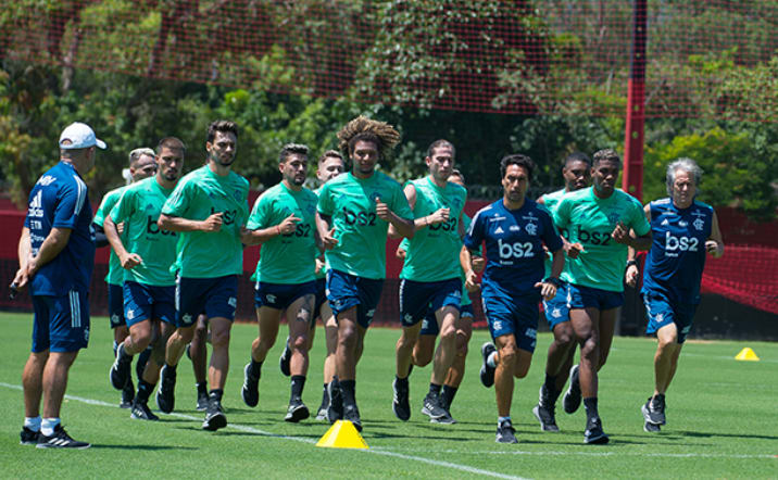 Preparador físico do Flamengo garante atletas em nível considerável para atuar e destaca: “Fizeram uma pré-preparação em casa”