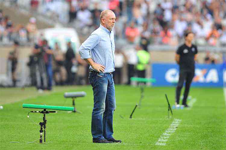 Mano analisa empate com Atlético e diz que Cruzeiro mereceu vitória pelo segundo tempo