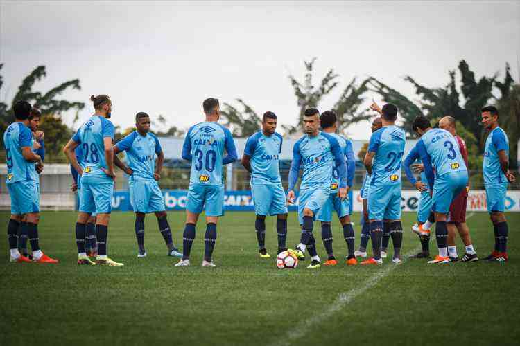 Por feito inédito e premiação recorde, Cruzeiro recebe o Palmeiras pela semifinal da Copa do Brasil