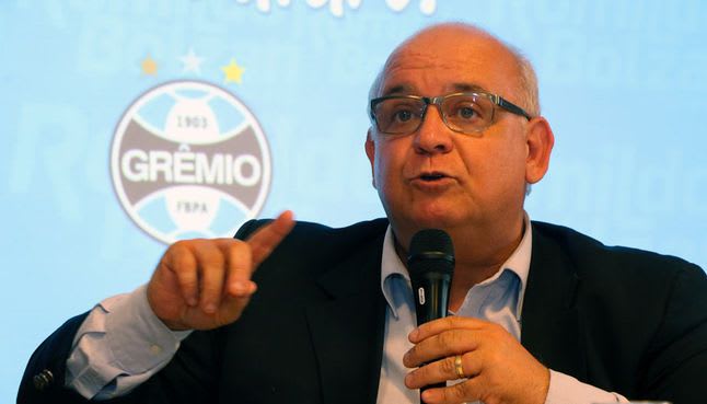 Presidente do Grêmio torce por propostas da China: só pagar a multa