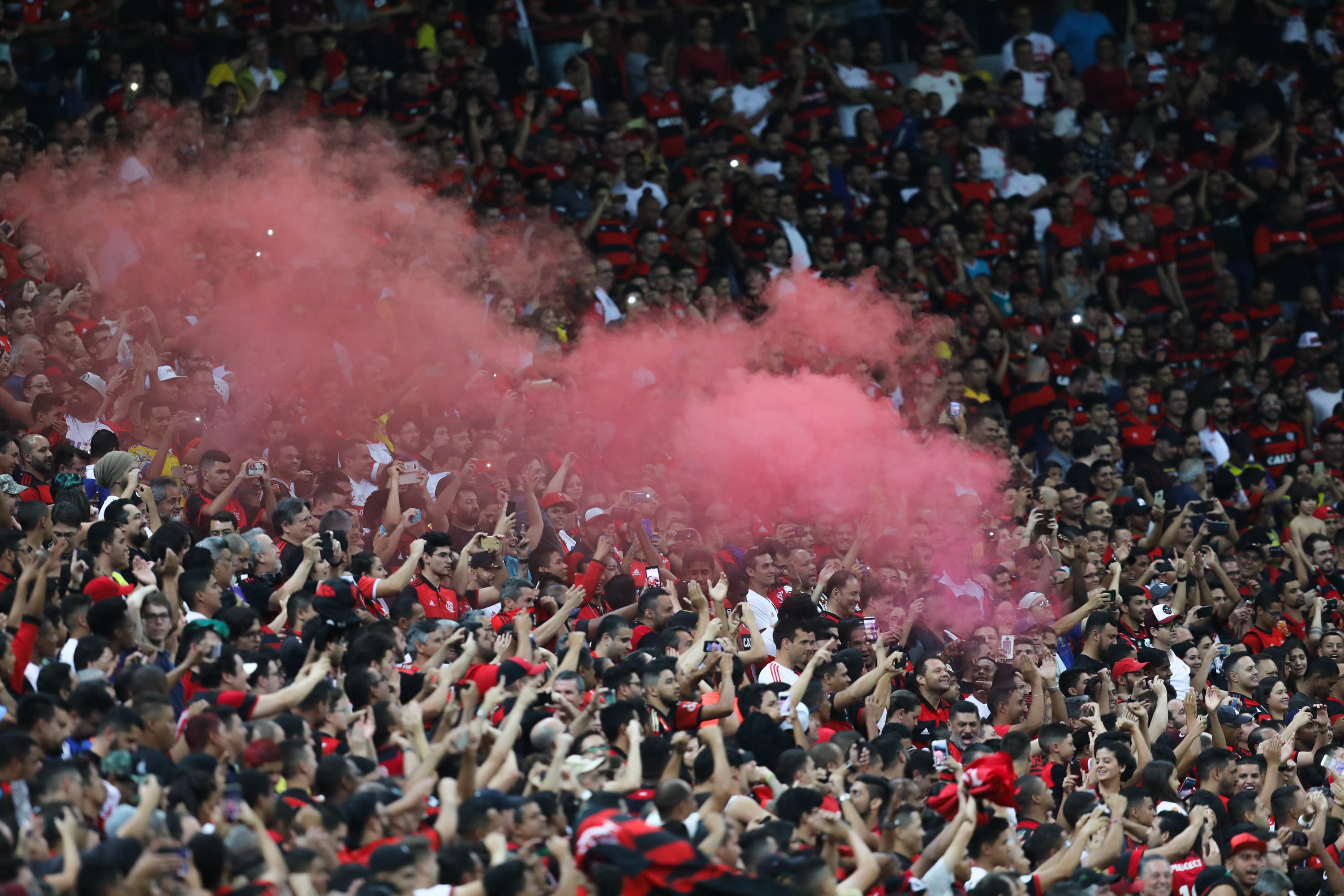 Por público no estádio, Flamengo espera mandar jogo pela Libertadores em Brasília