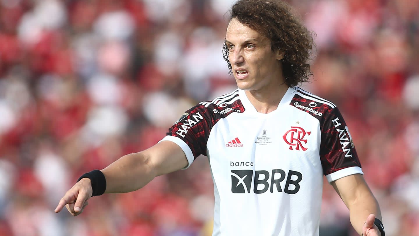 DEBATE! Foi pênalti de David Luiz no jogo de ontem?