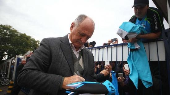 Felipão aposta no Grêmio para resgatar carreira após a Copa