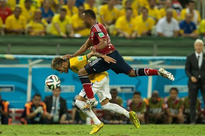 [COPA 2014] Fifa analisa imagens para punir colombiano que tirou Neymar da Copa do Mundo