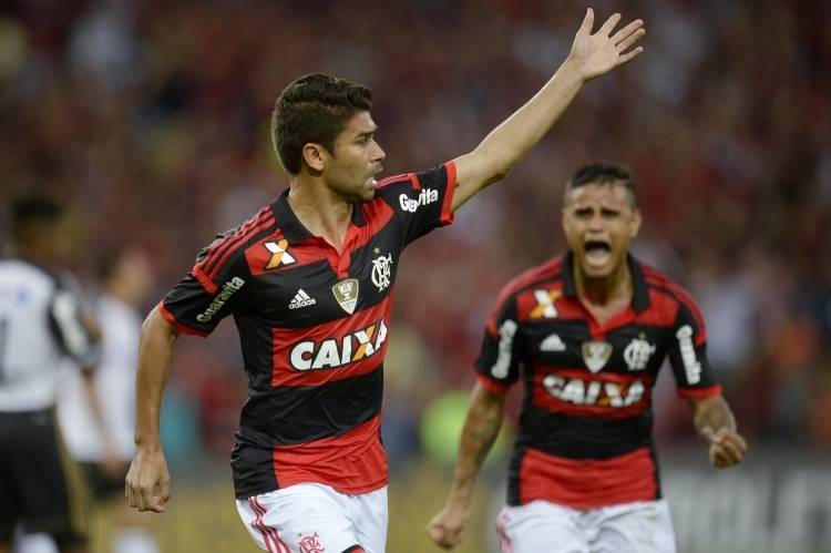 Herói contra o Sport, Eduardo da Silva não quer rótulo de salvador no Flamengo