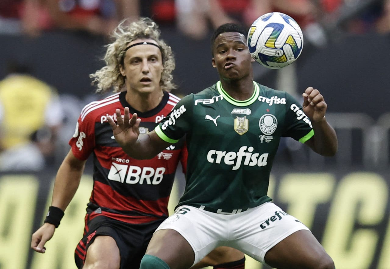 Em jogo agitado, Flamengo perde para o Palmeiras e é vice da Supercopa do Brasil