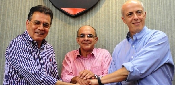 Fla contrata time inteiro, mas vê carências e aceita exigência de Mano