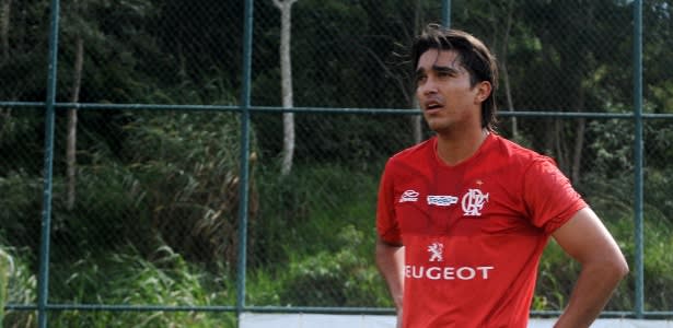 Coletivo do Flamengo tem Moreno entre os reservas e C. Eduardo poupado