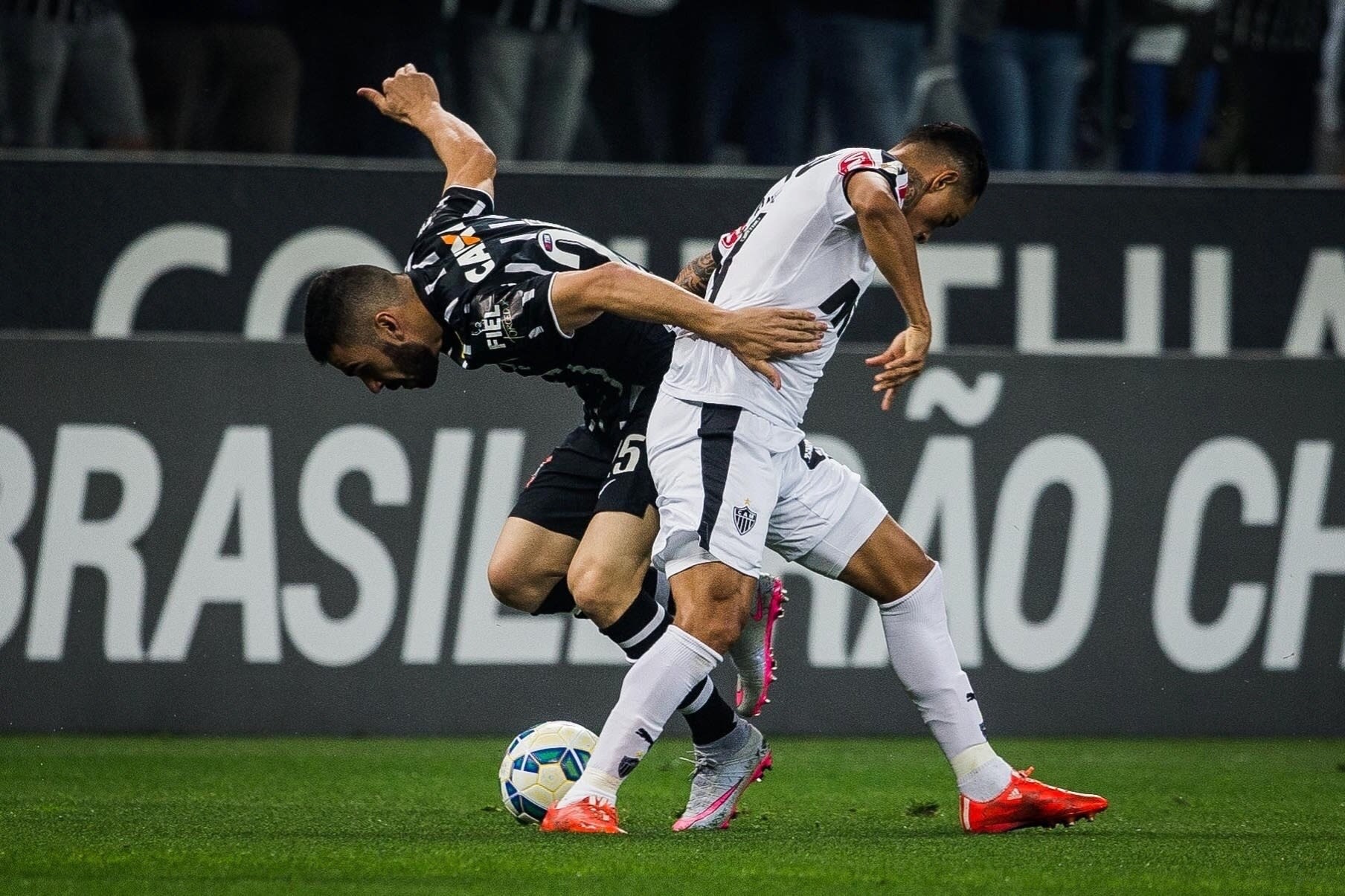 Alvinegros continuam liderando o Brasileirão