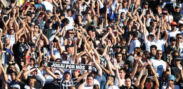 Corinthians terá público recorde no Brasileiro diante do Flamengo