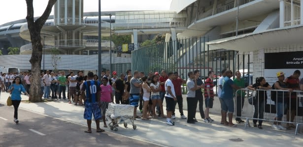 Sócios-torcedores do Fla têm dificuldade para retirar ingresso no Maracanã