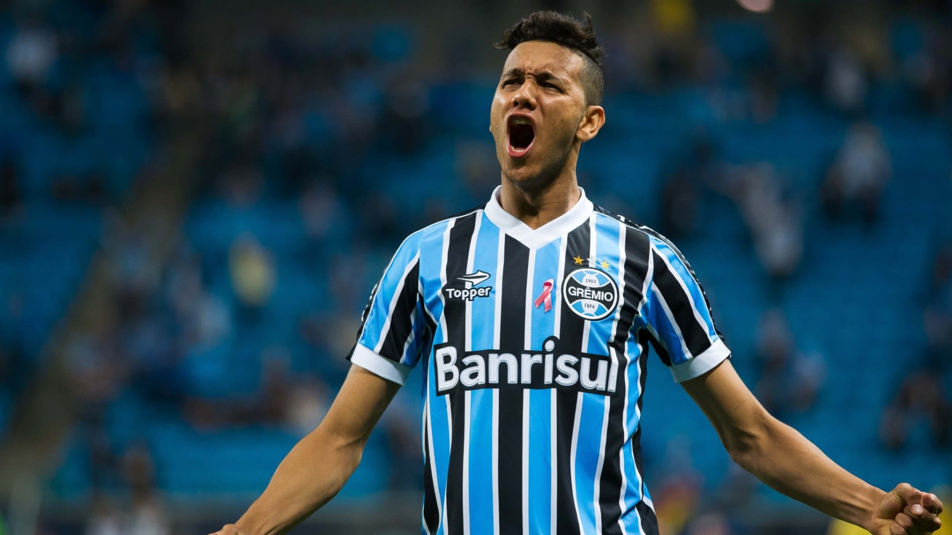 Emprestado pelo Grêmio, Souza diz se quer voltar