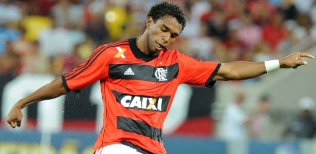 De olho na Libertadores, Fla enfrenta Bangu e cumpre tabela com 3º time