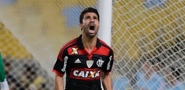 Tá difícil? Chama o croata! Eduardo da Silva soma gols decisivos pelo Fla