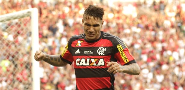 Guerrero deixou corintianos sem referência,e no flamengo ainda não conquistou