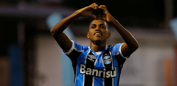 O Grêmio tem um atacante CDF que vai além da bola rolando