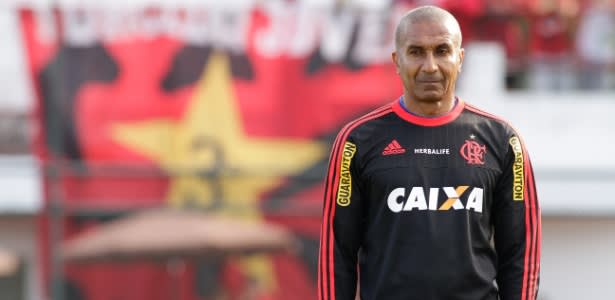 Cristóvão está com dias contados no Fla. Sombra de Oswaldo aumenta pressão