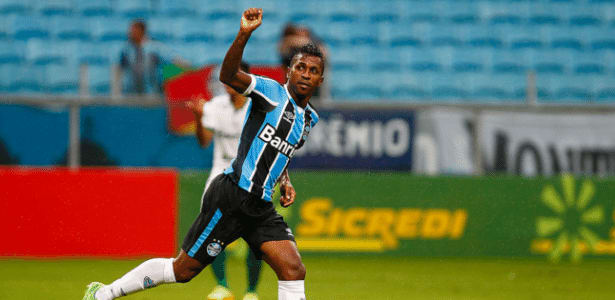 Bolaños é relacionado pela primeira vez por Renato Gaúcho no Grêmio