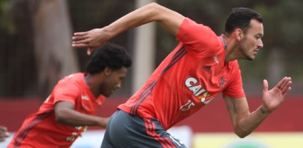 Zaga do Flamengo ficou sem título, mas se livrou de fim de ano dramáticoCOMENTE