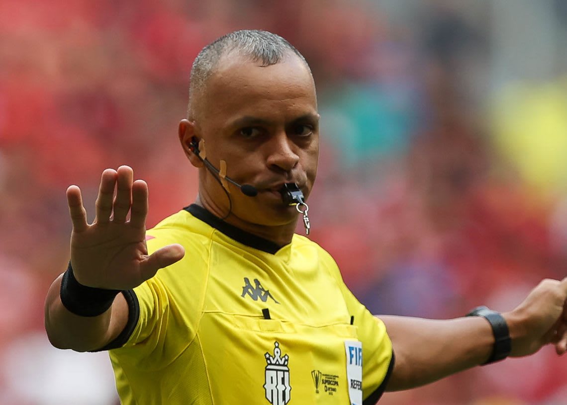ATENÇÃO! Arbitragem de Grêmio e Corinthians foi suspensa pela CBF