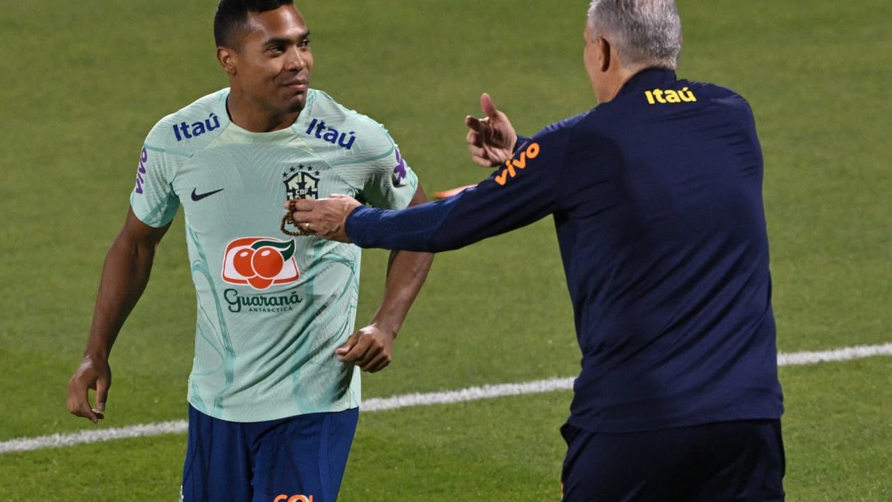 Defesa sólida e vitórias com Alex Sandro e Tite no Flamengo e na Seleção.