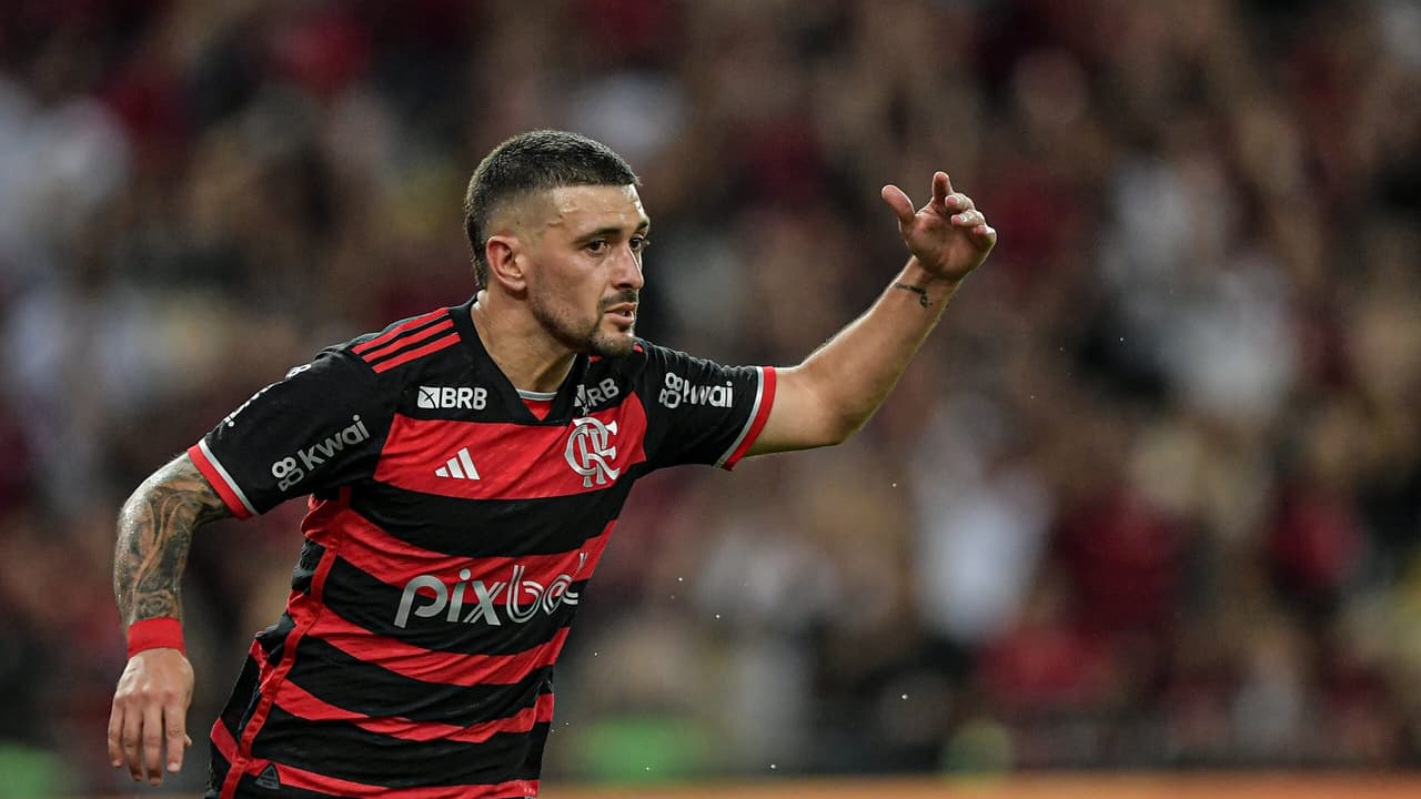 Arrascaeta revela condição física e preocupa Flamengo antes de decisão na Libertadores