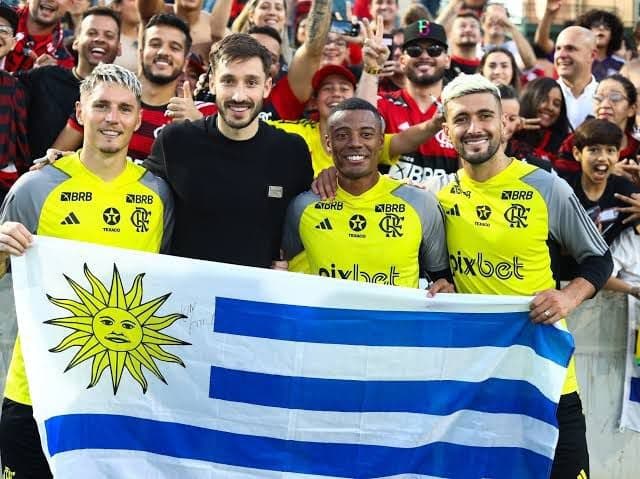 Torcedores do Flamengo prometem secar o Uruguai no jogo contra o Brasil.